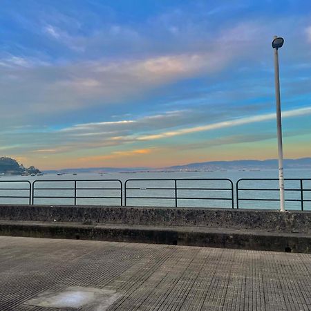 Apartamento Centrico Cerca De La Playa Bueu Luaran gambar