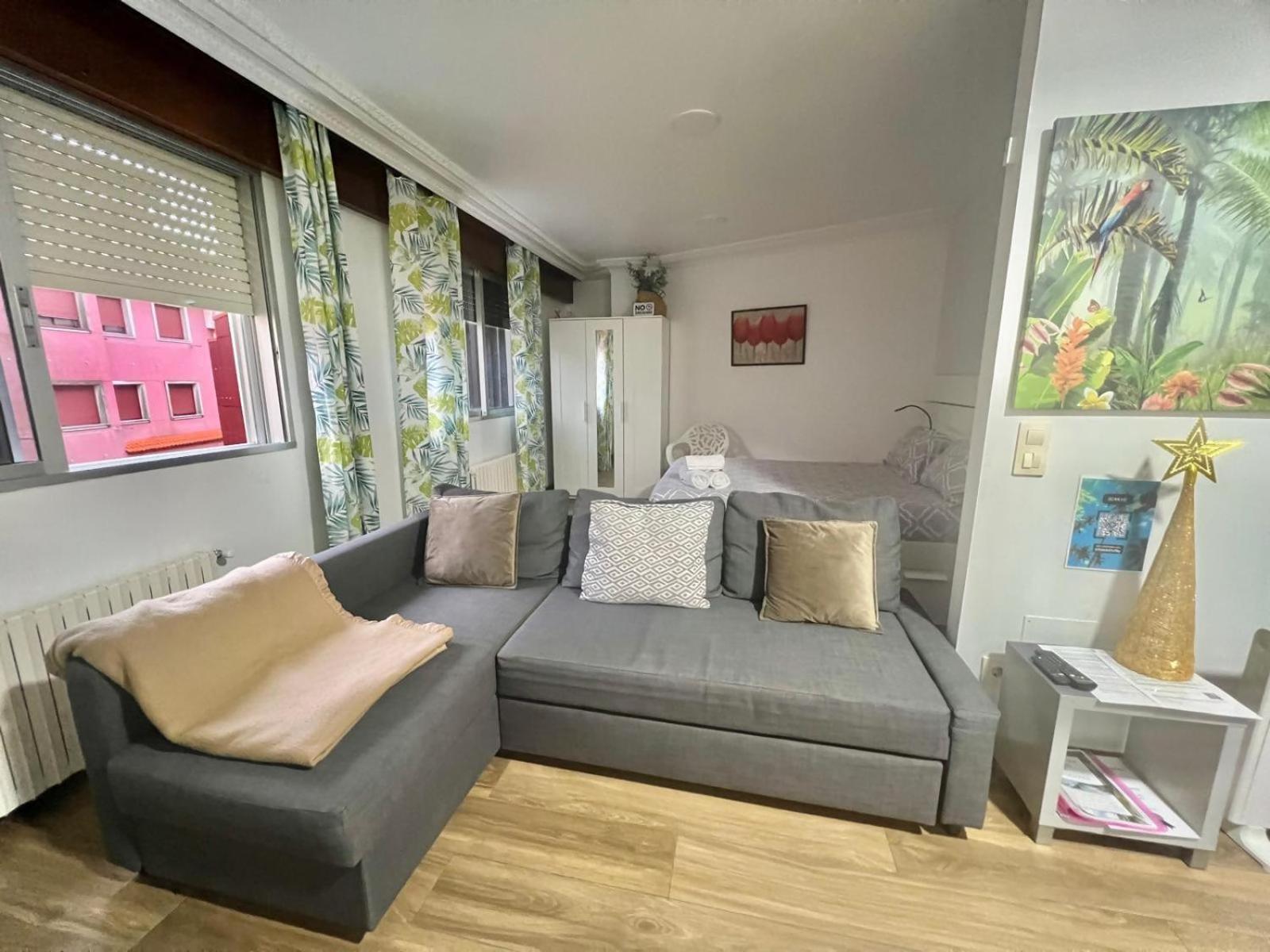 Apartamento Centrico Cerca De La Playa Bueu Luaran gambar