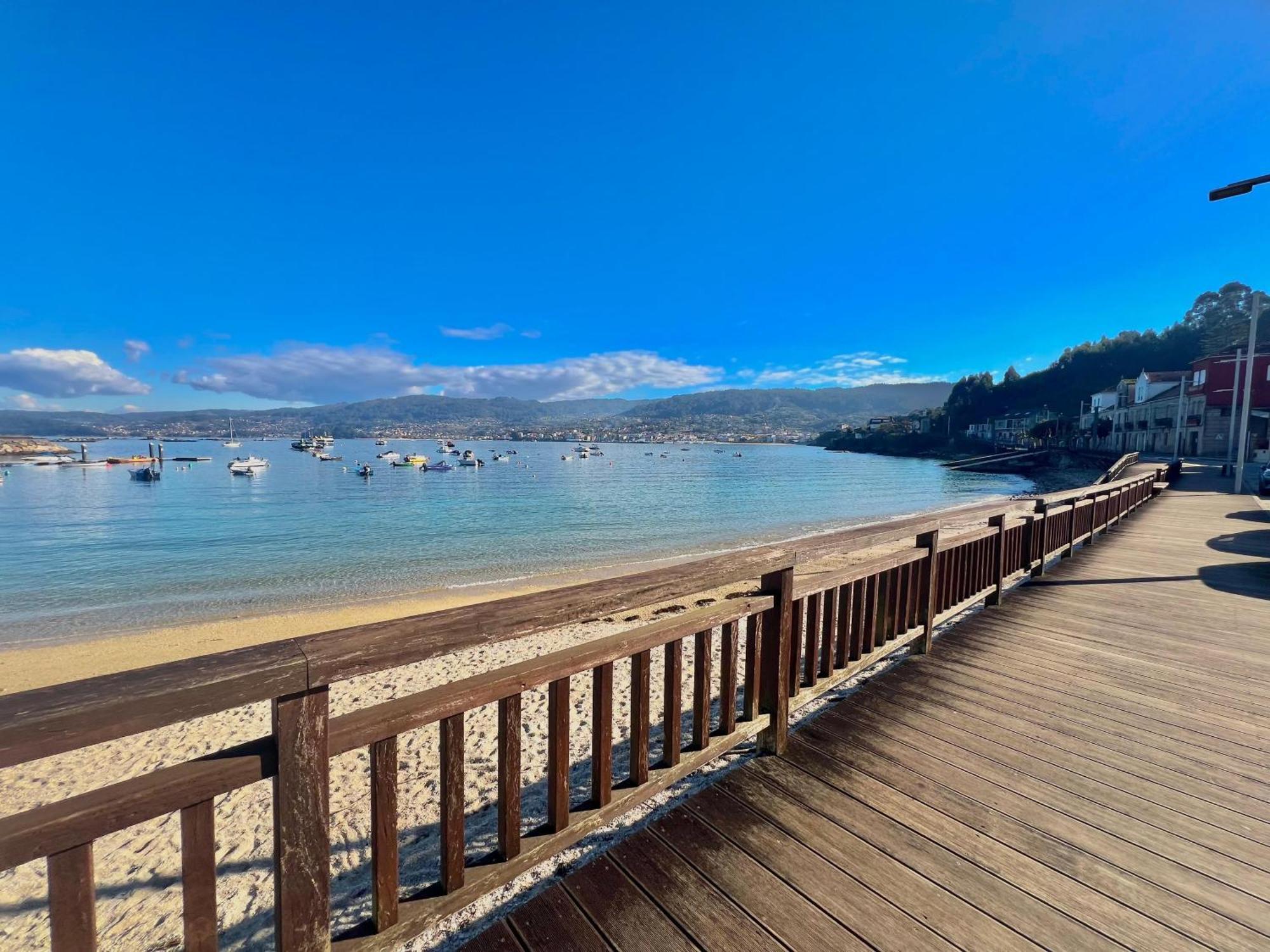 Apartamento Centrico Cerca De La Playa Bueu Luaran gambar